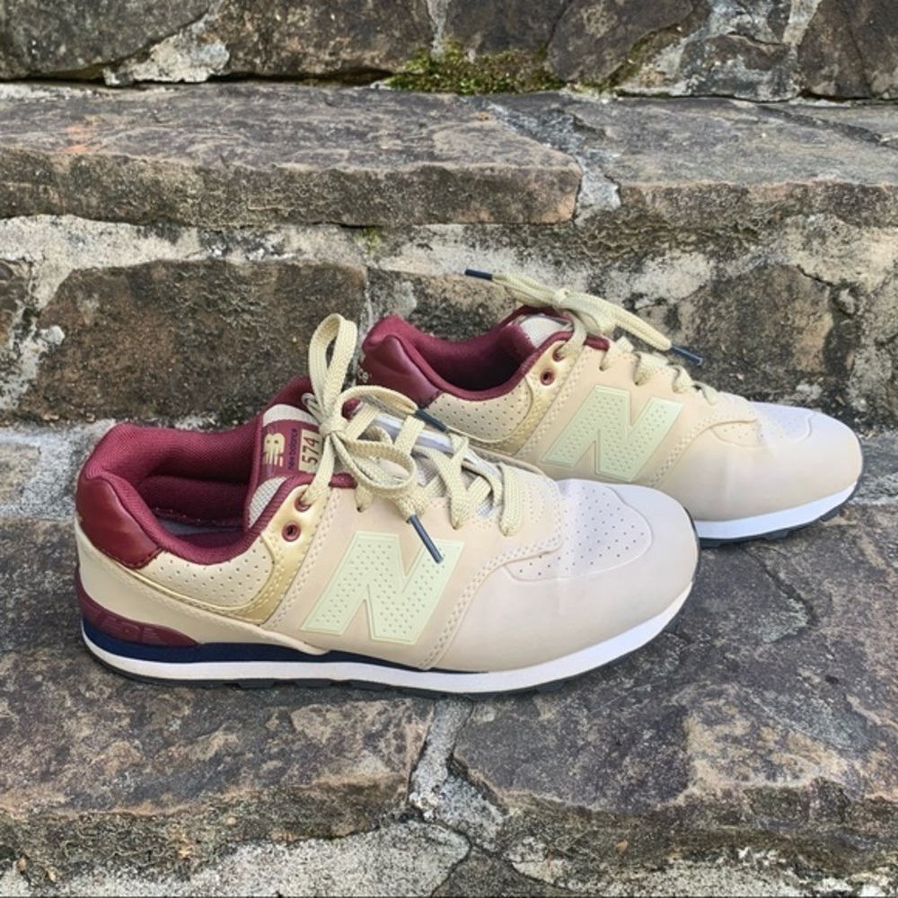 New Balance 574 Classic Low Cut Sneakers